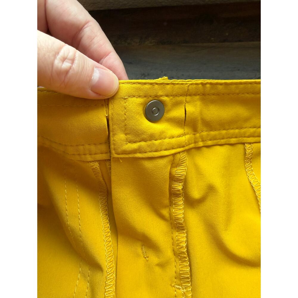 Title Nine Rogue Shorts 9" Shorts Size 4 Lightweight Swim Missing Drawstring - Picture 4 of 9